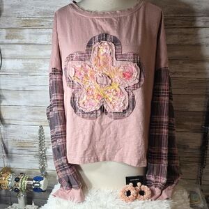 POL Flower Top/Pale Pink Plaid Sleeves Top W/bonus!